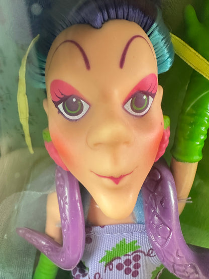 1982 Kenner Strawberry Shortcake Sour Grapes with Dregs Doll NRFB Sealed