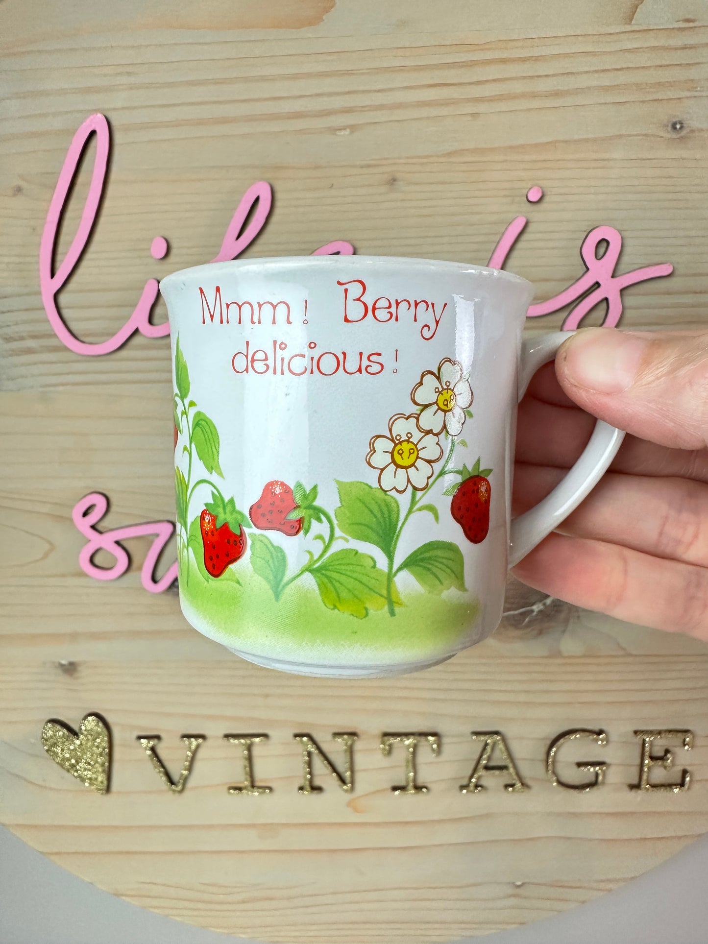 1983 Kenner Strawberry Shortcake Designer's Collection Snack Plate & Mug Set