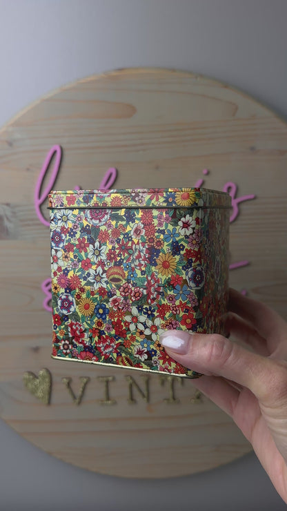 60s/70s Daher Floral Hinged Tin [England]